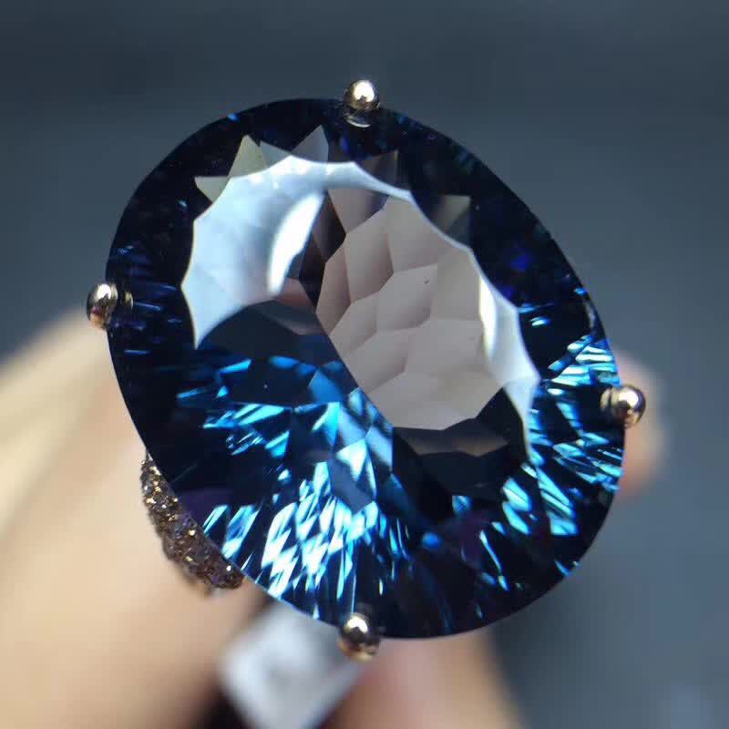 Blue Topaz Ring S925 Silver Inlaid
